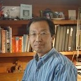 ���@����